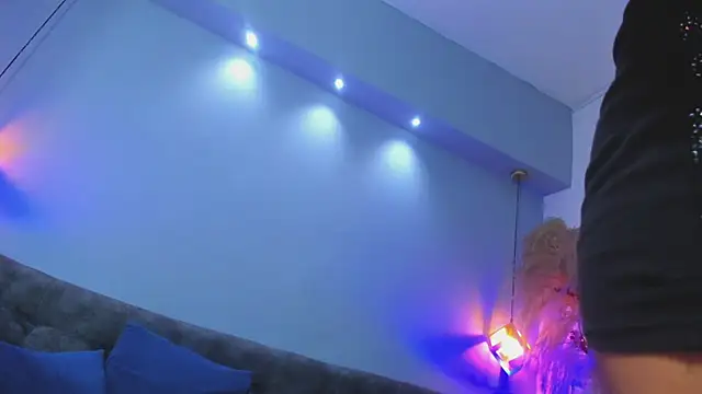 Wildkiitty online show from April 6, 2026, 7:48 pm