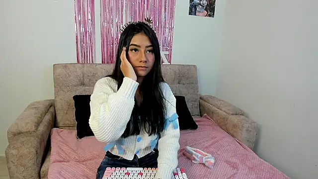 lila muak online show from April 24, 2026, 6:43 pm