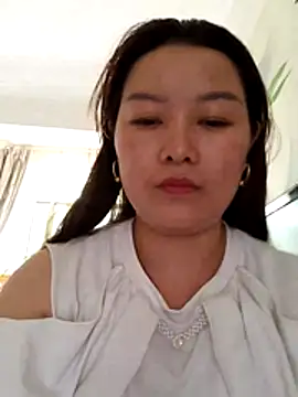 Jennie dogy online show from April 22, 2026, 3:13 am