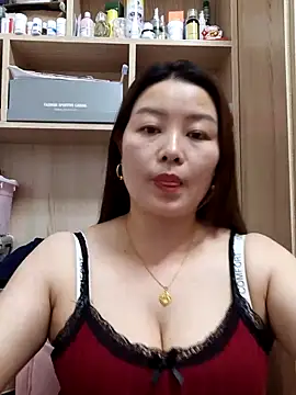 Jennie dogy online show from June 15, 2026, 4:23 am