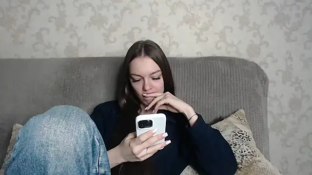 Snapshot of CandyGyrl chatting on March 27, 2026, 1:03 am CandyGyrl online show from March 27, 2026, 1:03 am