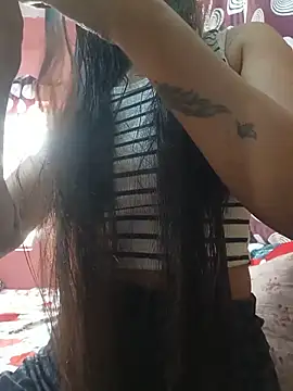 komalsharma99 online show from May 14, 2026, 10:01 am