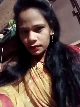 Snapshot of Hot_ree64 chatting on April 8, 2026, 3:35 pm Hot ree64 online show from April 8, 2026, 3:35 pm