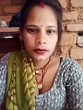 Snapshot of Hot_ree64 chatting on March 31, 2026, 10:50 am Hot ree64 online show from March 31, 2026, 10:50 am