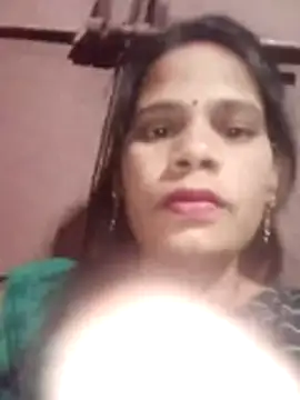 Snapshot of Hot_ree64 chatting on April 13, 2026, 4:11 pm Hot ree64 online show from April 13, 2026, 4:11 pm