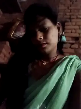 Snapshot of Hot_ree64 chatting on April 12, 2026, 4:32 pm Hot ree64 online show from April 12, 2026, 4:32 pm