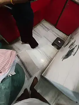 Snapshot of x_couple2 chatting on February 14, 2026, 1:44 pm x couple2 online show from February 14, 2026, 1:44 pm