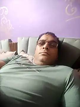 Snapshot of indiandesivillegeboy chatting on June 28, 2026, 5:47 am indiandesivillegeboy online show from June 28, 2026, 5:47 am