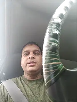 Snapshot of indiandesivillegeboy chatting on July 8, 2026, 2:57 am indiandesivillegeboy online show from July 8, 2026, 2:57 am