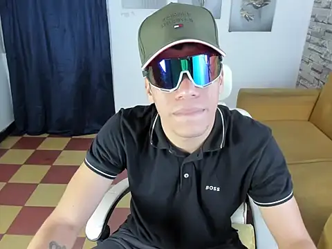 Andres sant  online show from March 10, 2026, 4:27 am