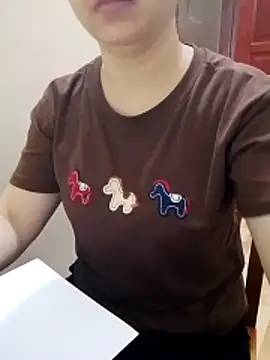 Snapshot of LiilyZi chatting on March 27, 2026, 1:36 am LiilyZi online show from March 27, 2026, 1:36 am