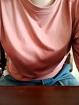 Snapshot of LiilyZi chatting on March 16, 2026, 1:46 am LiilyZi online show from March 16, 2026, 1:46 am