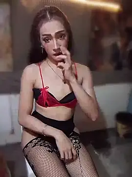 GeorginaLove09 online show from May 19, 2026, 4:47 pm