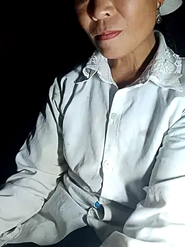 witch-xx online show from July 14, 2026, 3:55 am