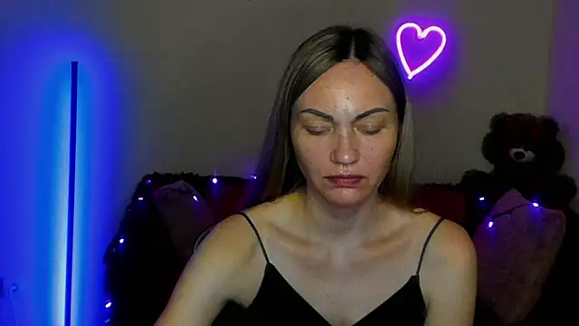 BlondMikey22 online show from May 11, 2026, 4:04 pm