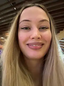 Snapshot of blonde_exe chatting on February 11, 2026, 3:12 pm blonde exe online show from February 11, 2026, 3:12 pm