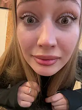 blonde exe online show from March 25, 2026, 3:55 pm