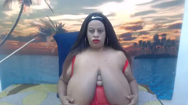 MatureTemptress online show from May 8, 2026, 1:48 pm