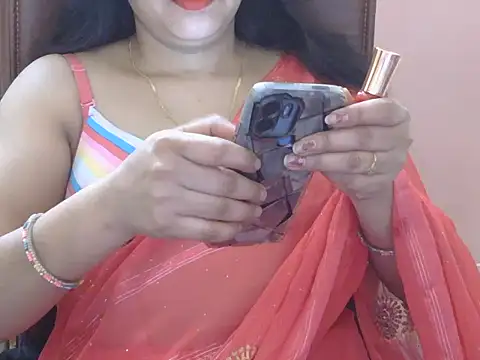 Cute Sheetal online show from March 21, 2026, 1:04 pm
