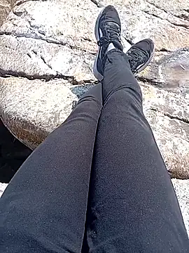 LASCHIAVA6TV72 online show from April 11, 2026, 2:10 pm