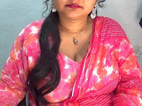 Saniya K2 online show from April 27, 2026, 3:43 pm