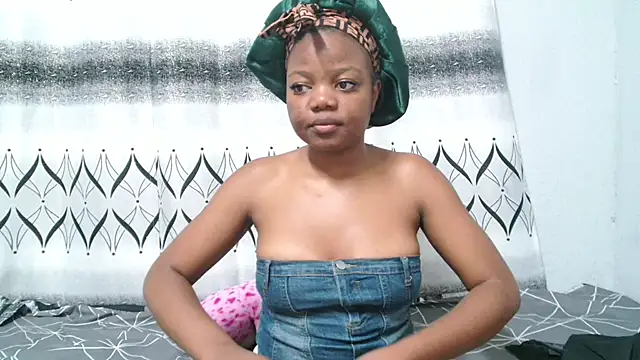 Snapshot of AlliBabe chatting on May 22, 2026, 7:23 pm AlliBabe online show from May 22, 2026, 7:23 pm