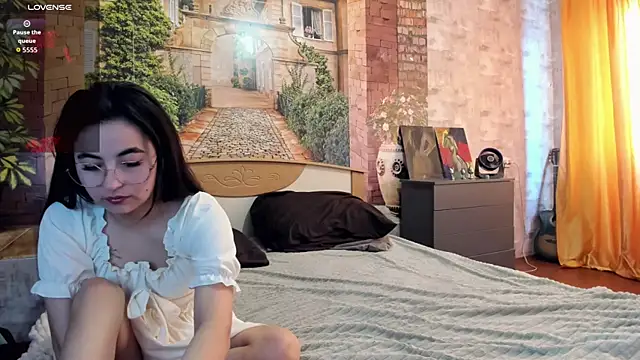 Snapshot of _littleangie_ chatting on April 2, 2026, 1:46 am littleangie online show from April 2, 2026, 1:46 am