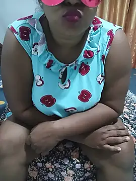 Snapshot of Dini_40 chatting on June 3, 2026, 1:34 pm Dini 40 online show from June 3, 2026, 1:34 pm