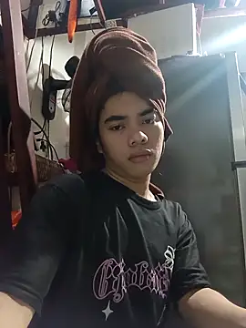 Snapshot of Wildcam21 chatting on February 20, 2026, 5:26 am Wildcam21 online show from February 20, 2026, 5:26 am