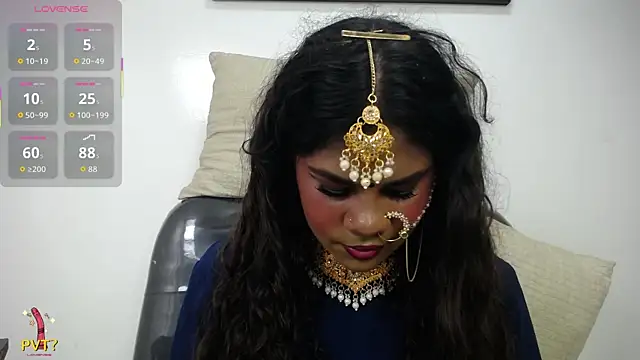 yaazhinii online show from April 23, 2026, 12:29 pm