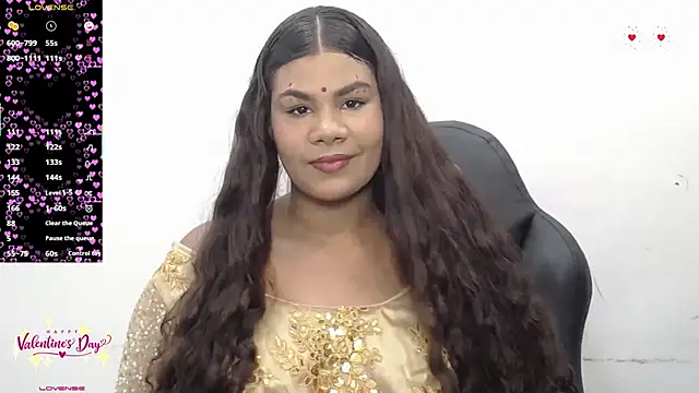 Snapshot of yaazhinii chatting on February 12, 2026, 11:43 am yaazhinii online show from February 12, 2026, 11:43 am