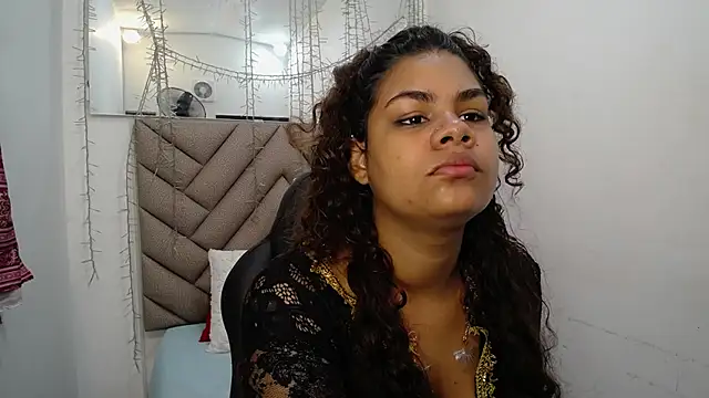 yaazhinii online show from March 12, 2026, 11:25 am