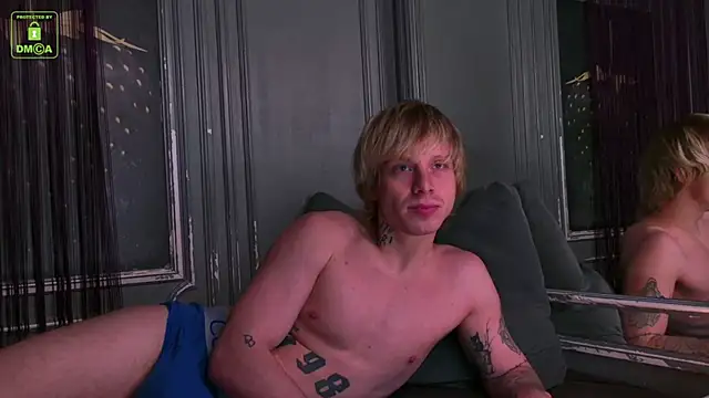 Snapshot of RyanRife chatting on February 25, 2026, 4:29 pm RyanRife online show from February 25, 2026, 4:29 pm