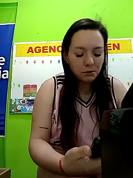 Snapshot of Beesametoda chatting on February 7, 2026, 7:55 pm Beesametoda online show from February 7, 2026, 7:55 pm