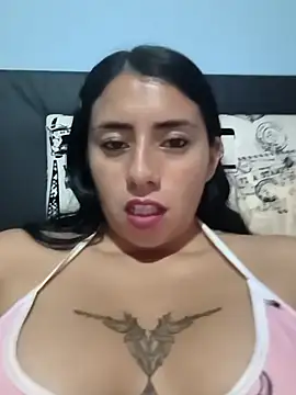 Snapshot of ashleymonroe4 chatting on February 13, 2026, 2:33 am ashleymonroe4 online show from February 13, 2026, 2:33 am