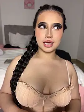 Snapshot of Sofiia_Vegaa chatting on May 10, 2026, 11:28 pm Sofiia Vegaa online show from May 10, 2026, 11:28 pm