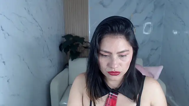 rox luxury tf online show from March 3, 2026, 8:27 pm