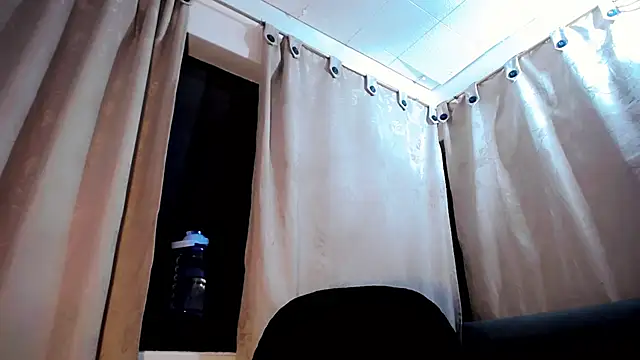 Zonce shimer online show from March 13, 2026, 4:17 am