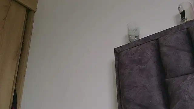 Snapshot of ScarlettMus chatting on March 18, 2026, 9:37 pm ScarlettMus online show from March 18, 2026, 9:37 pm