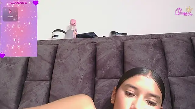 Snapshot of ScarlettMus chatting on April 6, 2026, 8:54 pm ScarlettMus online show from April 6, 2026, 8:54 pm