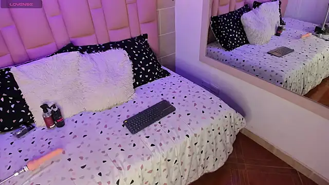 Naomi-Thompson online show from February 23, 2026, 5:02 pm