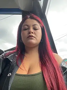 Lia-Moon77 online show from April 10, 2026, 6:48 pm