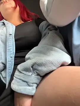 Lia-Moon77 online show from February 25, 2026, 6:30 pm