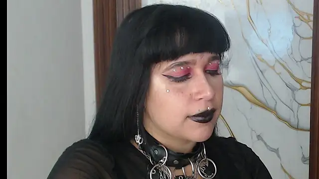 Snapshot of valen_ros chatting on April 9, 2026, 8:42 am valen ros online show from April 9, 2026, 8:42 am