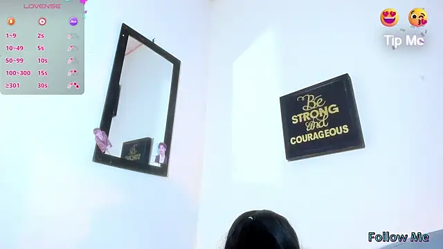 Snapshot of Lily-Scott chatting on February 25, 2026, 11:37 pm Lily-Scott online show from February 25, 2026, 11:37 pm