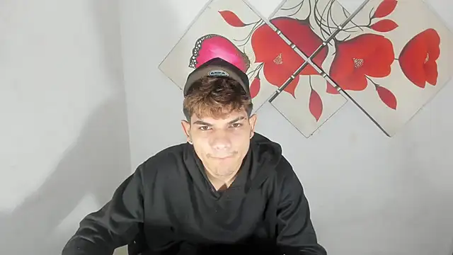 Jesshot bigcock20cm online show from April 2, 2026, 2:13 pm