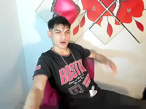 Jesshot bigcock20cm online show from February 19, 2026, 4:42 am