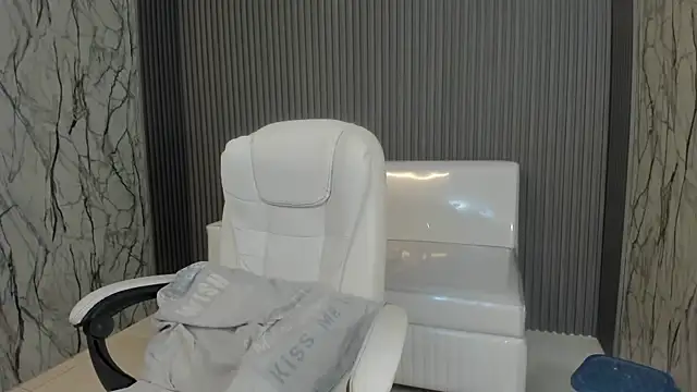 mady musex online show from February 25, 2026, 3:18 am