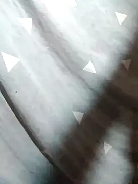 DoliceGirl2k online show from April 9, 2026, 6:19 am