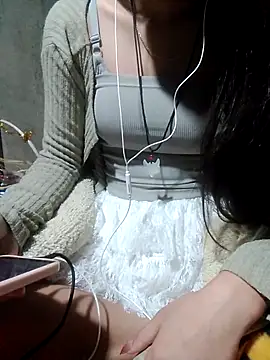 DoliceGirl2k online show from April 9, 2026, 11:22 pm